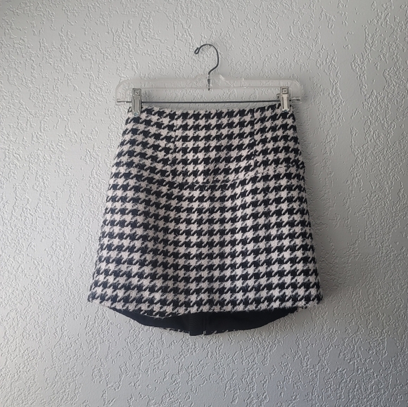 For Love And Lemons Dresses & Skirts - For Love And Lemons Houndstooth Mini Skirt
